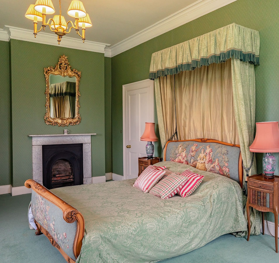 Netley Hall double bedroom