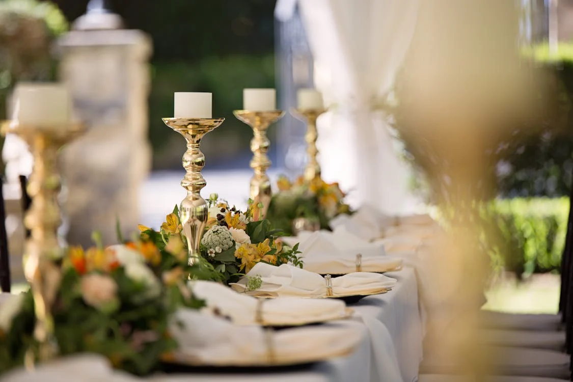 table at a wedding